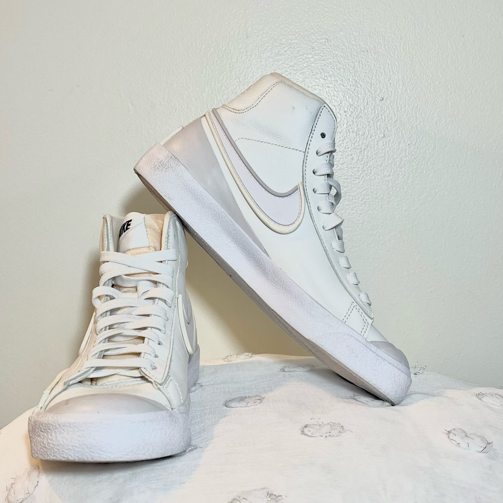 blazer mid 77 infinite summit white